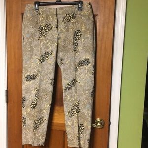 Larry Levine Like new! Petite Ladies  dress pants (accepting offers)